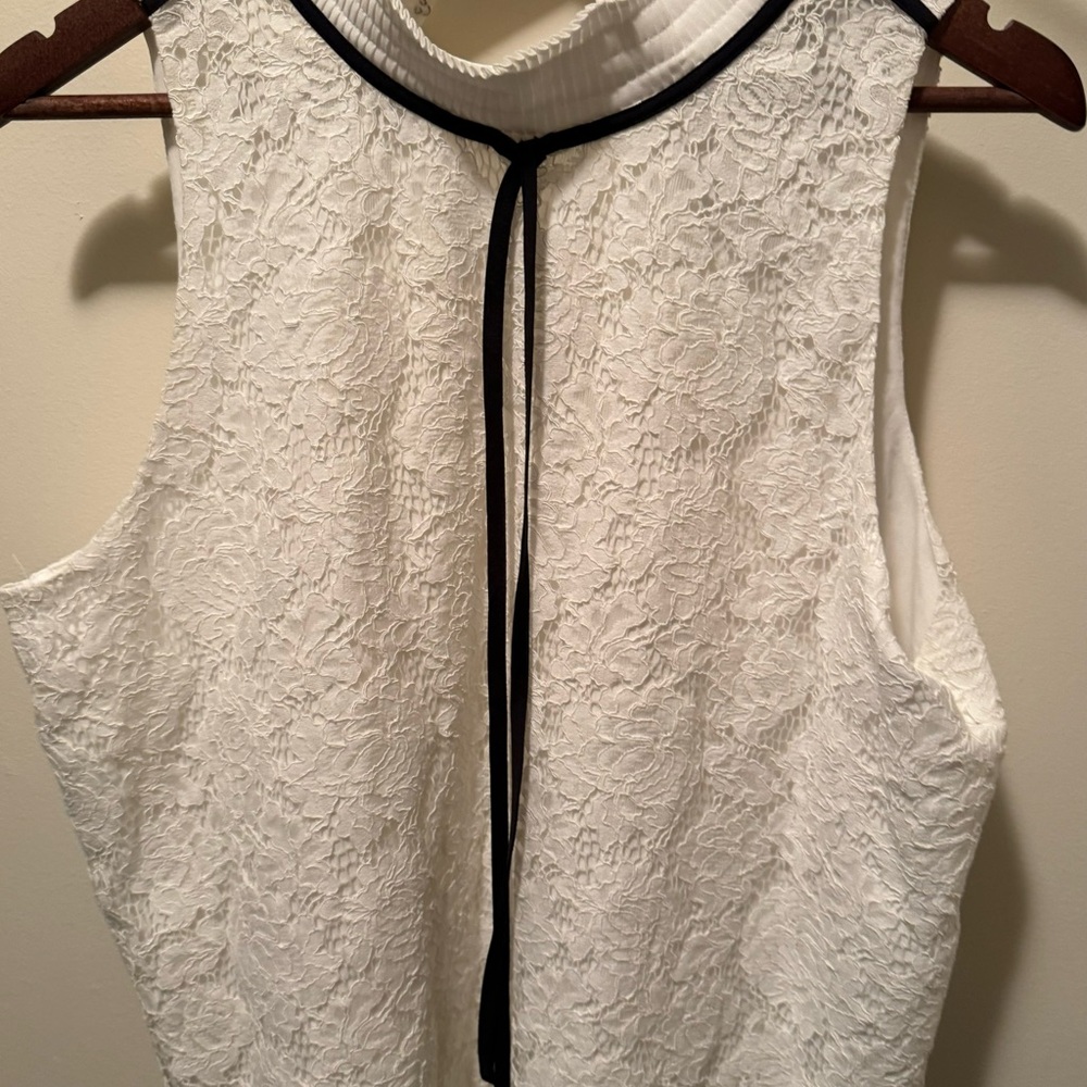 Beautiful lace pattern top